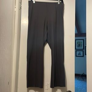 Athleta nylon crop pant elastic waist. Size M. Grayish green color